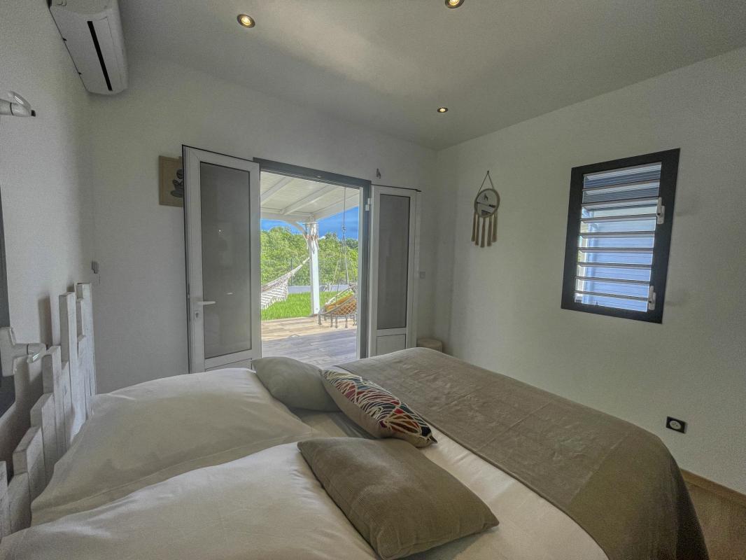 Location Villa avec piscine Gosier Guadeloupe-chambre