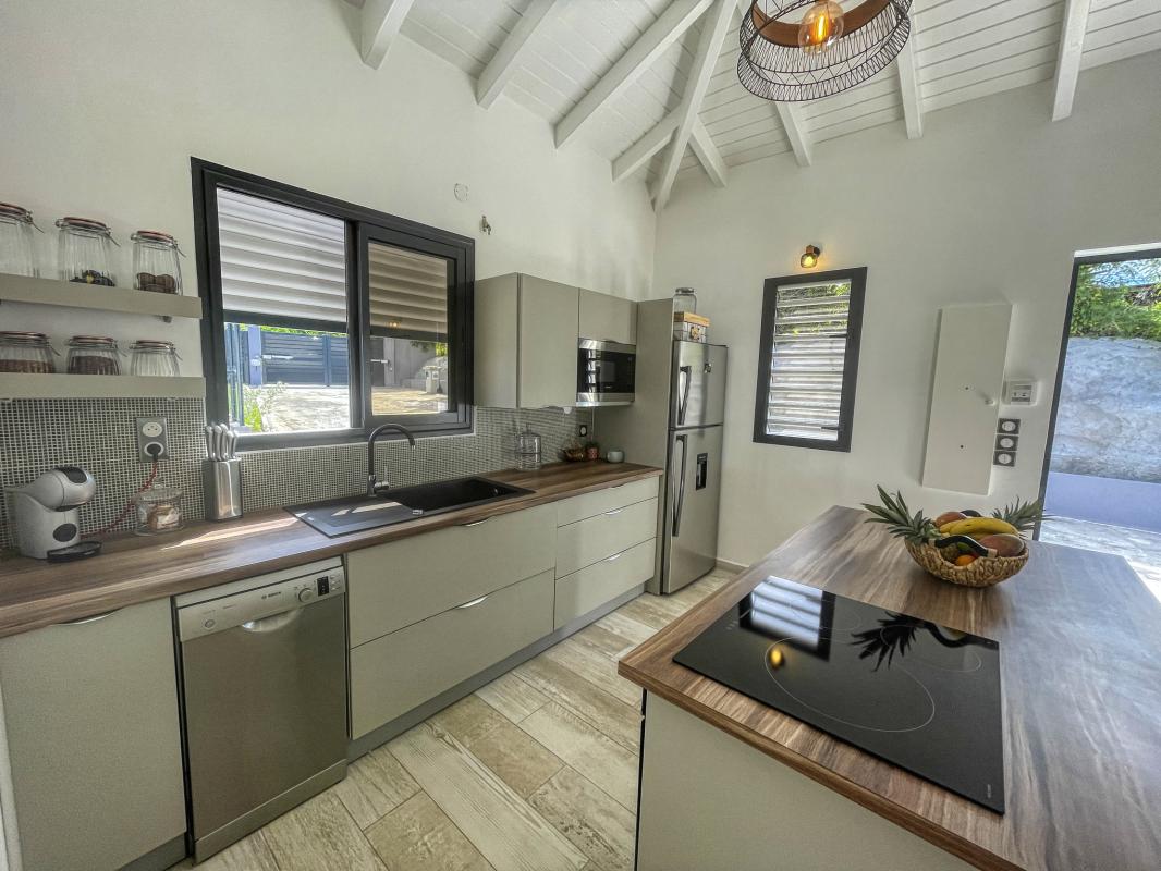 Location Villa avec piscine Gosier Guadeloupe-cuisine