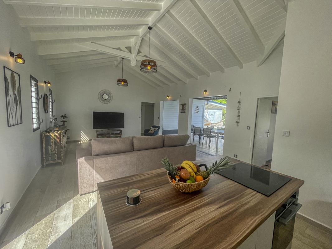 Location Villa avec piscine Gosier Guadeloupe-cuisine