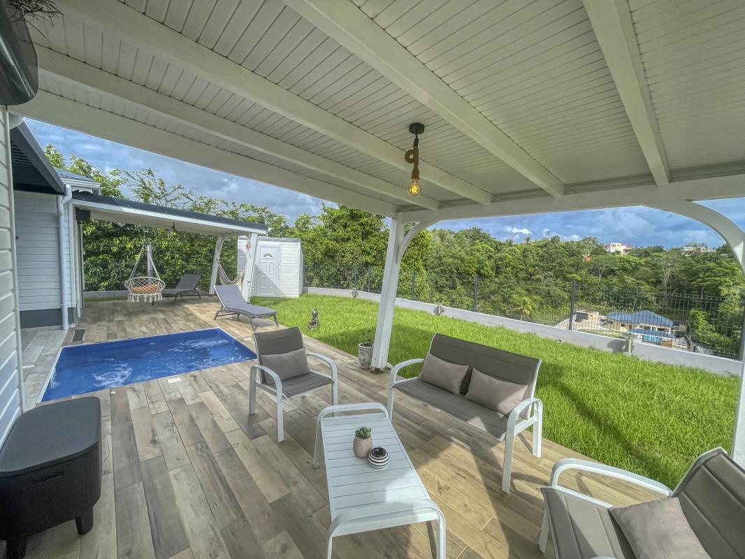Location Villa avec piscine Gosier Guadeloupe-terrasse