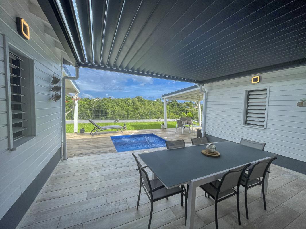 Location Villa avec piscine Gosier Guadeloupe-terrasse