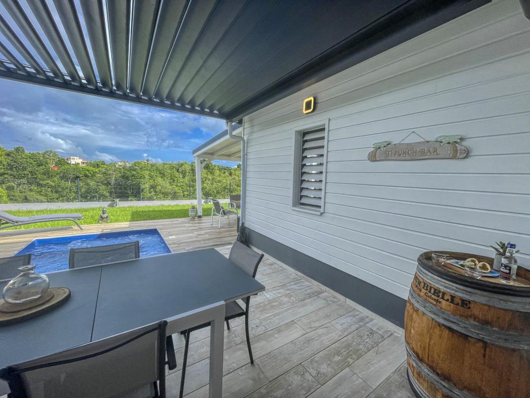 Location Villa avec piscine Gosier Guadeloupe-terrasse