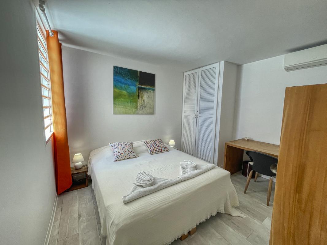 Location villa 8 personnes Gosier Guadeloupe-chambre étage