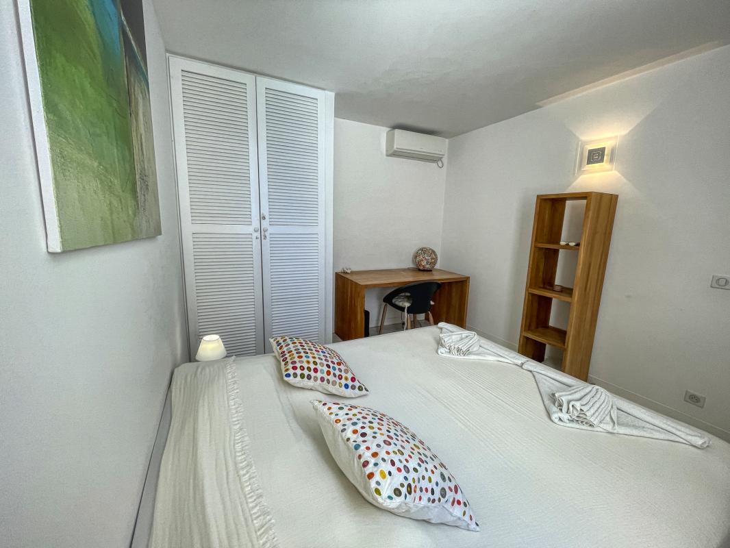Location villa 8 personnes Gosier Guadeloupe-chambre étage