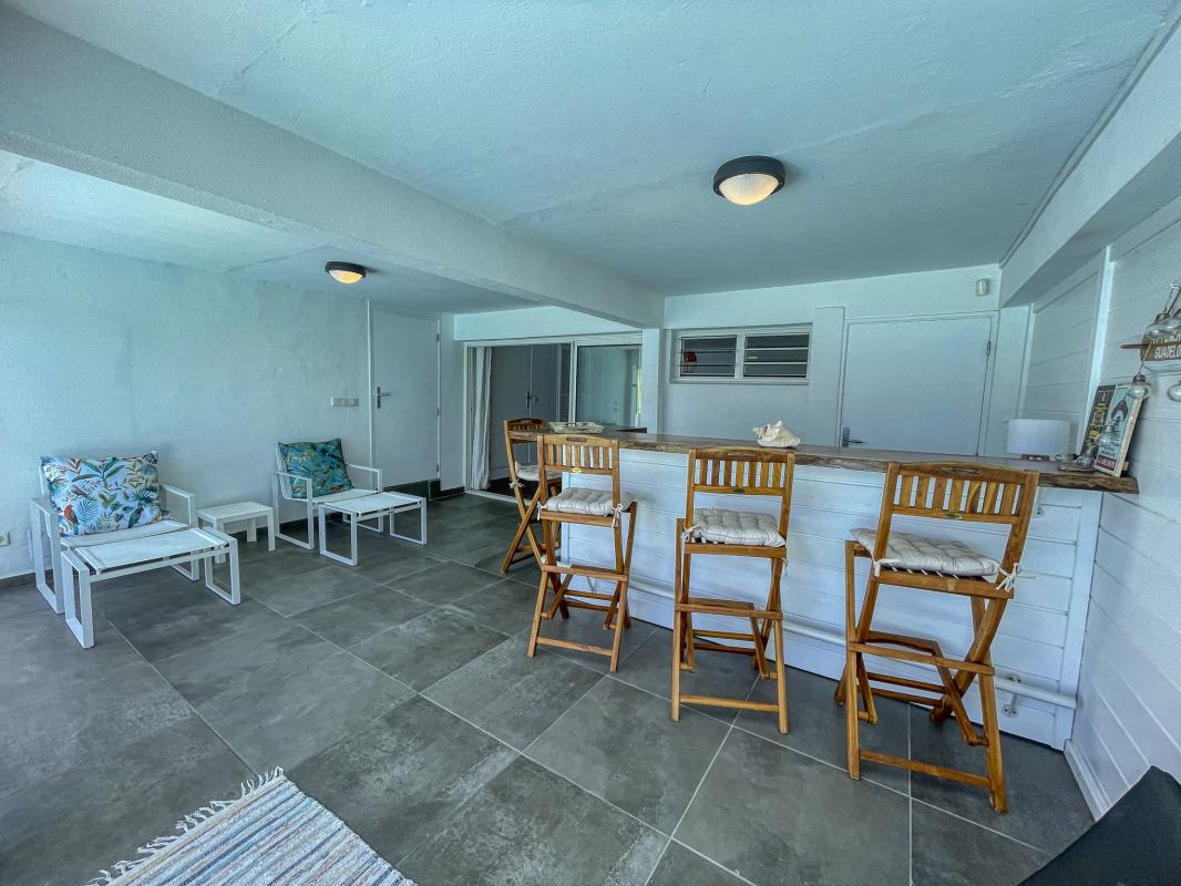 Location villa 8 personnes Gosier Guadeloupe-RDJ-terrasse