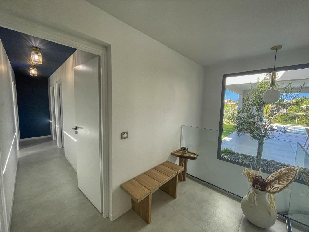 Location Villa Le Gosier Guadeloupe Accès chambres