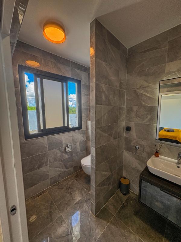 Location villa piscine Gosier Guadeloupe_Chambre 2