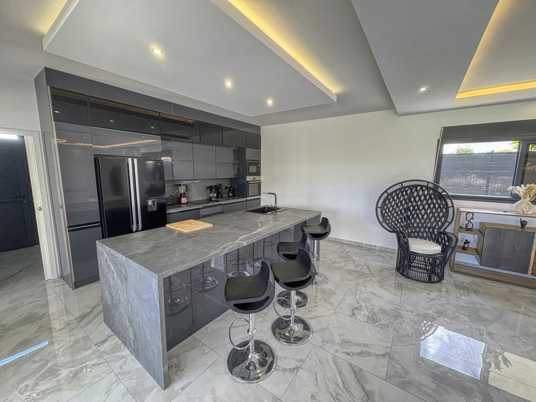 Location villa piscine Gosier Guadeloupe_Cuisine