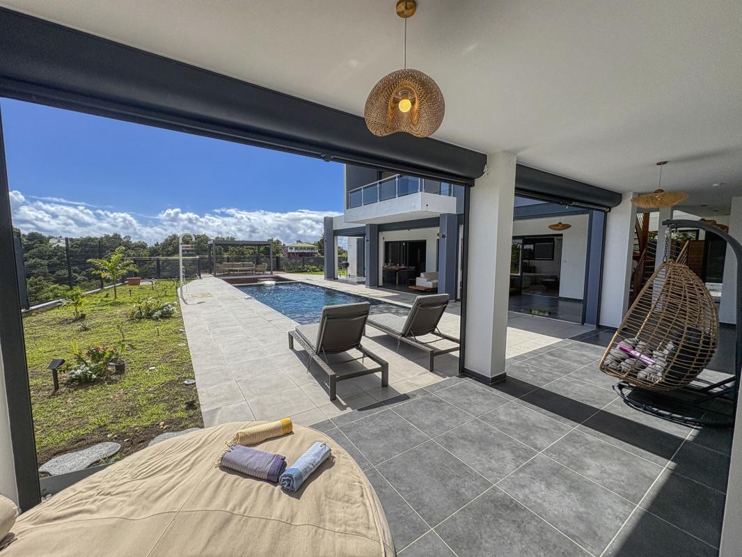 Location villa piscine Gosier Guadeloupe_piscine