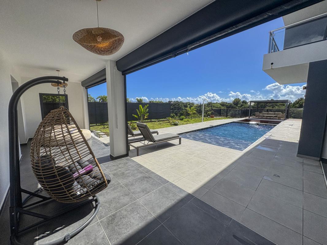 Location villa piscine Gosier Guadeloupe_piscine