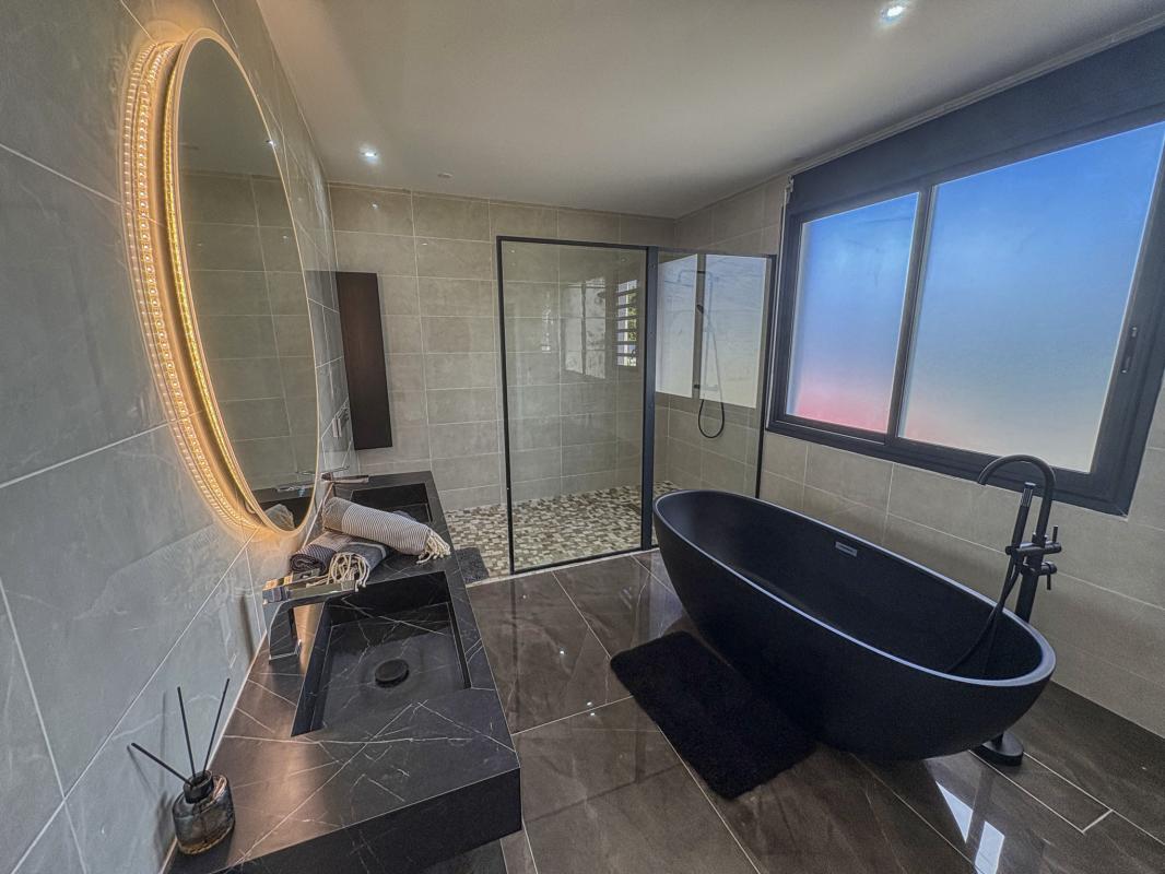 Location villa piscine Gosier Guadeloupe_Suite Parentale Etage