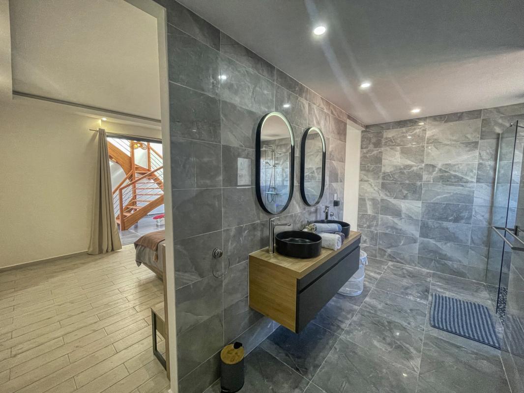 Location villa avec piscine Le Gosier Guadeloupe - Chambre 1