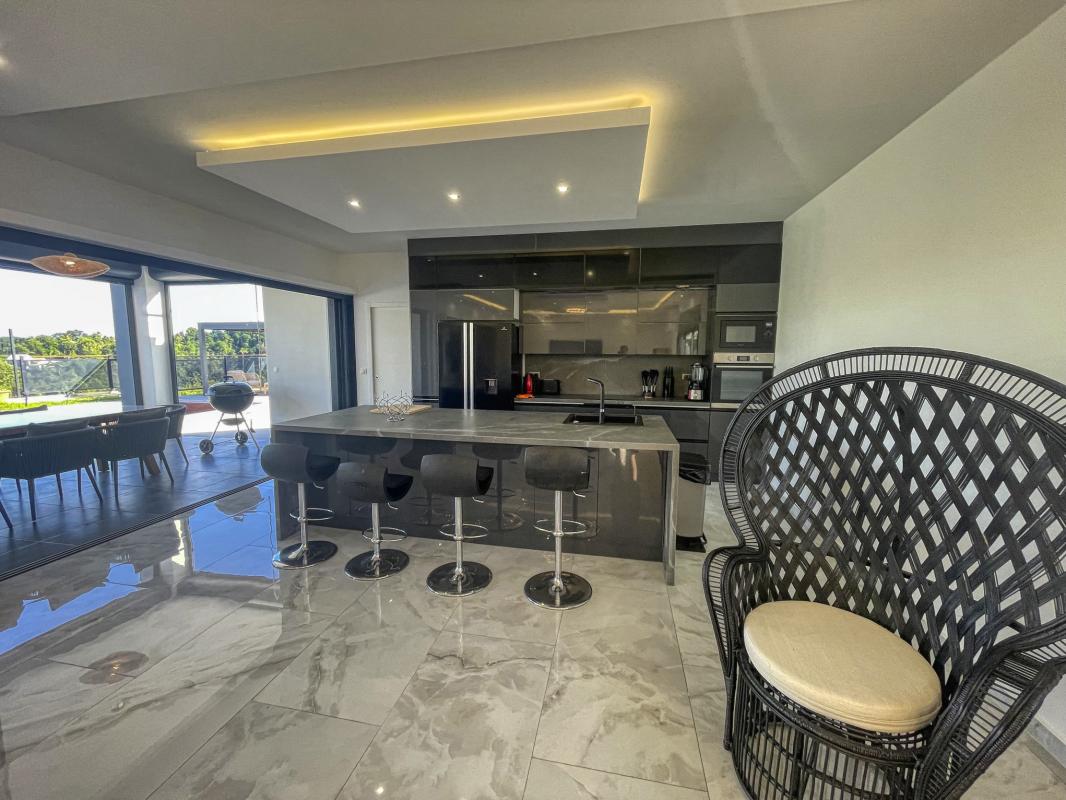 Location villa avec piscine Le Gosier Guadeloupe - Cuisine