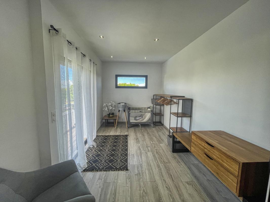 Location villa piscine vue mer Goyave Guadeloupe_buanderie chambre 3