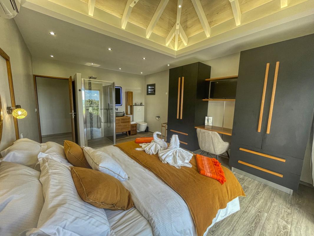 Location villa piscine vue mer Goyave Guadeloupe_chambre 1