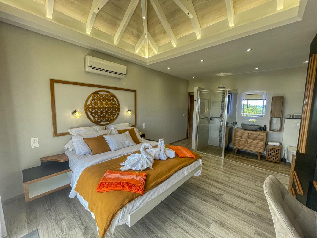 Location villa piscine vue mer Goyave Guadeloupe_chambre 1