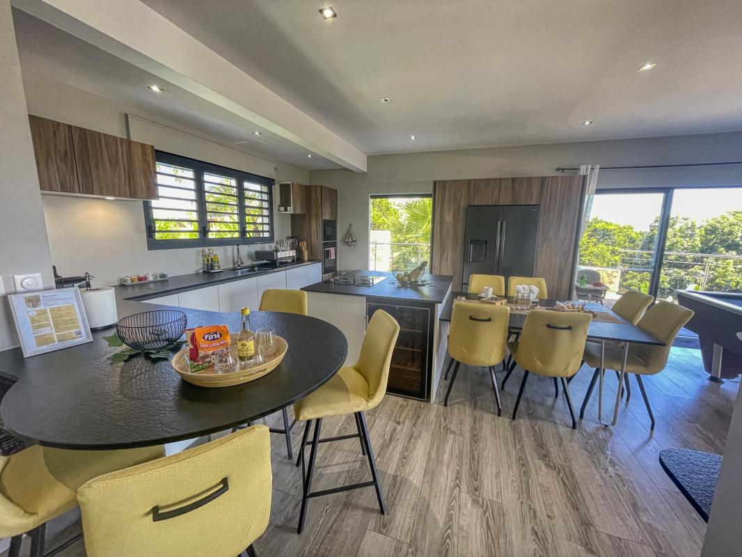 Location villa piscine vue mer Goyave Guadeloupe_cuisine