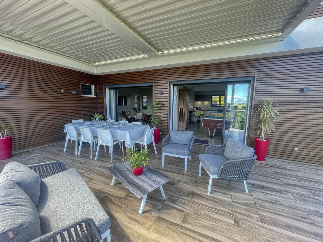 Location villa piscine vue mer Goyave Guadeloupe_terrasse