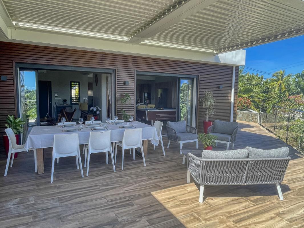 Location villa piscine vue mer Goyave Guadeloupe_terrasse