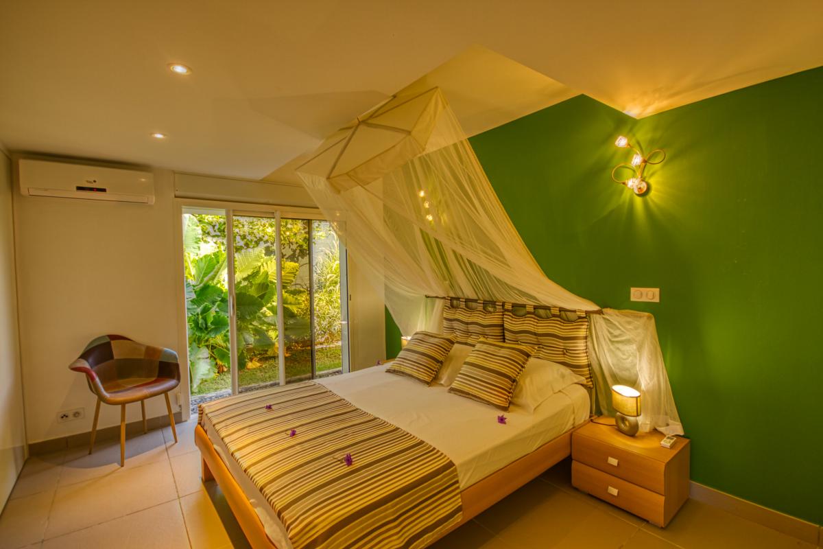 Rental luxury villa sea view Guadeloupe - the bathroom