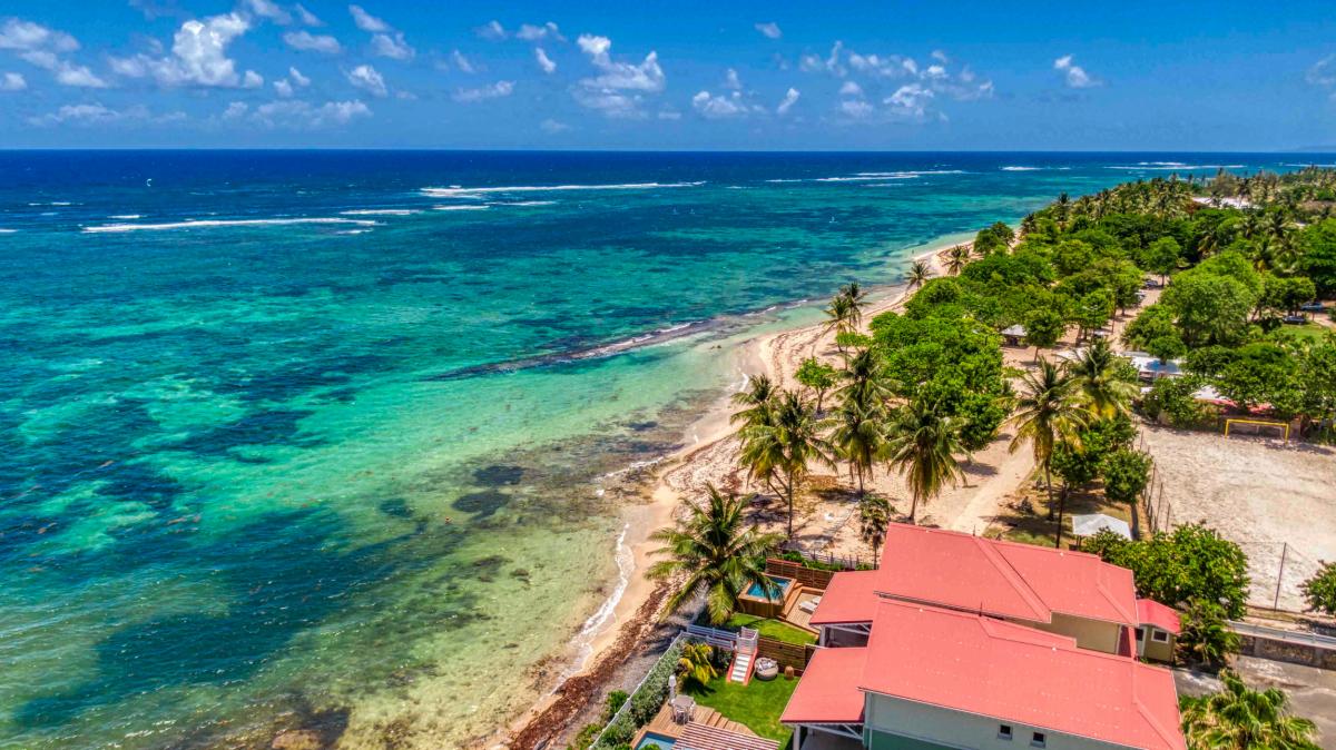 Location villa 4 chambres 8 personnes avec piscine vue mer et pieds dans l'eau - villa poema