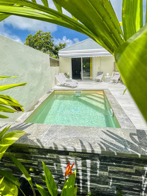 Location villa Le Moule Guadeloupe-piscine