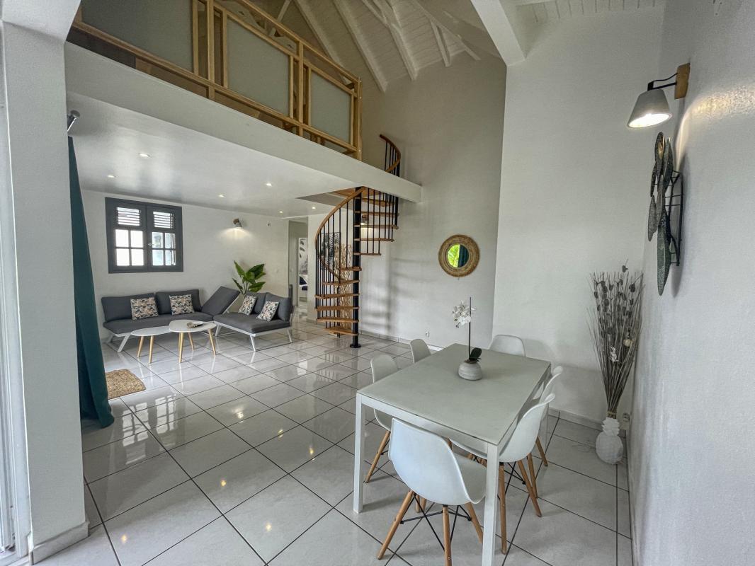 Villa Le Moule Guadeloupe__pièce a vivre
