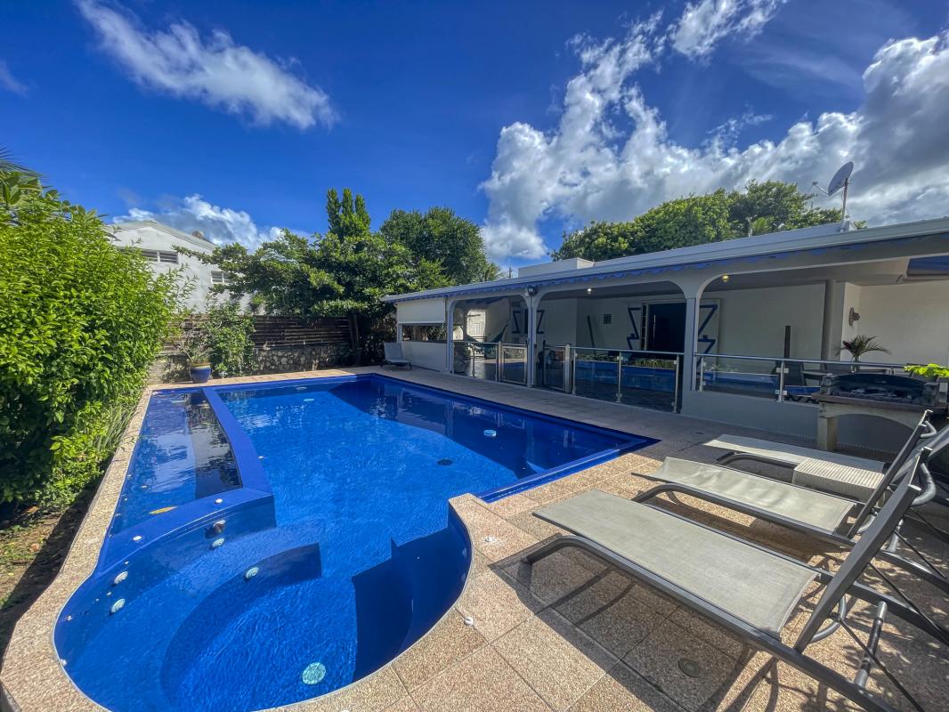 Location Villa Le Moule Guadeloupe__piscine