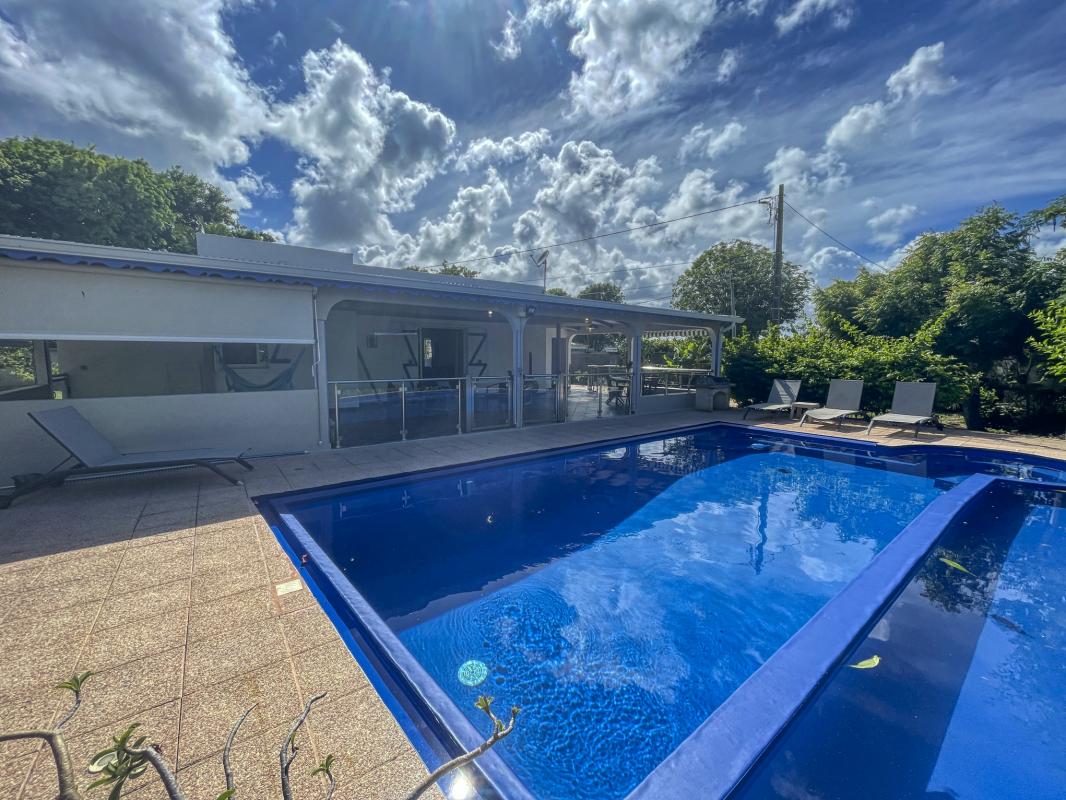Location Villa Le Moule Guadeloupe__piscine