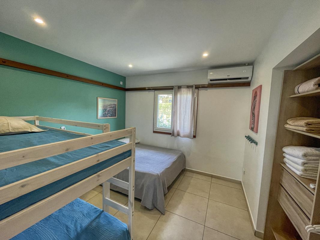 Location villa Le Moule Guadeloupe-Chambre 2