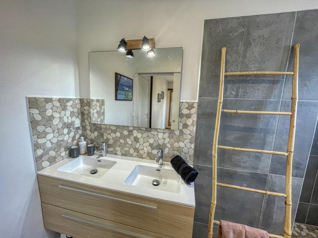 Location villa Le Moule Guadeloupe-Suite parentale SDD