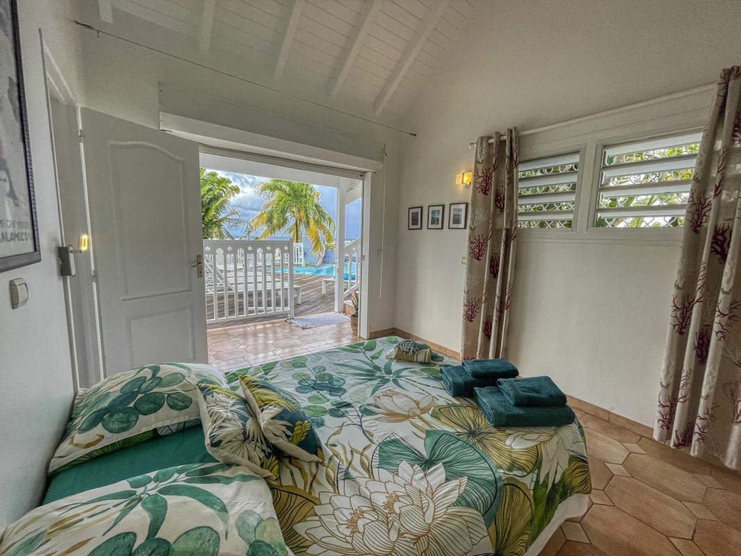 A louer villa vue mer le moule Guadeloupe-chambre