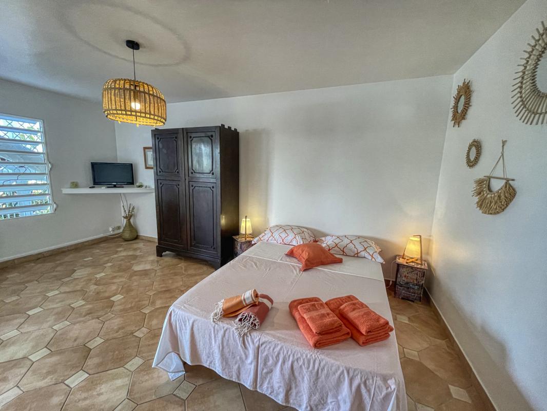 A louer villa vue mer le moule Guadeloupe-chambre