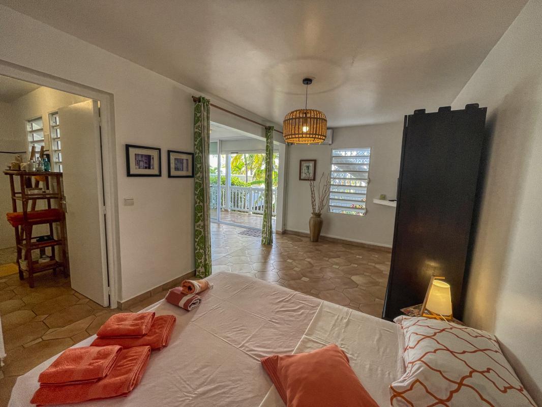 A louer villa vue mer le moule Guadeloupe-chambre