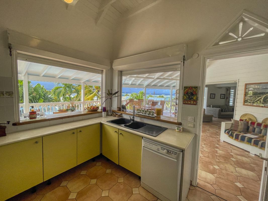 A louer villa vue mer le moule Guadeloupe-cuisine