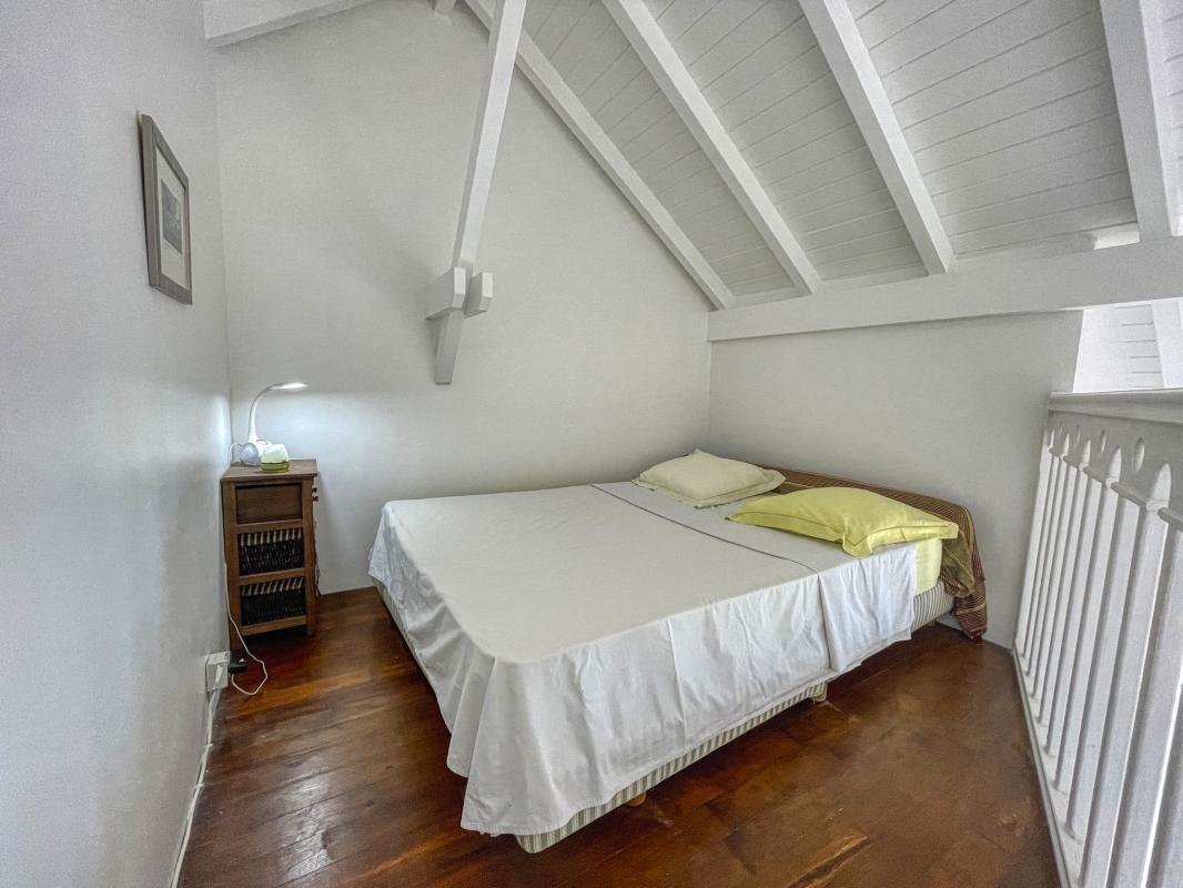 A louer villa vue mer le moule Guadeloupe-mezzanine
