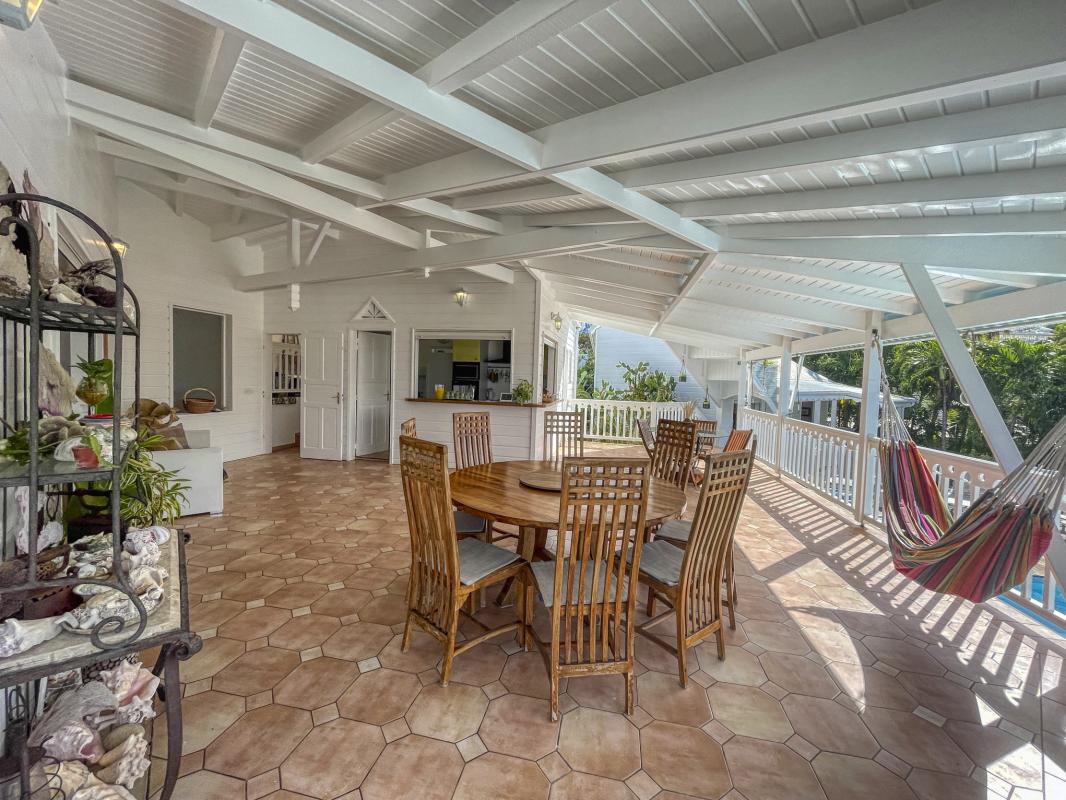 A louer villa vue mer le moule Guadeloupe-Terrasse