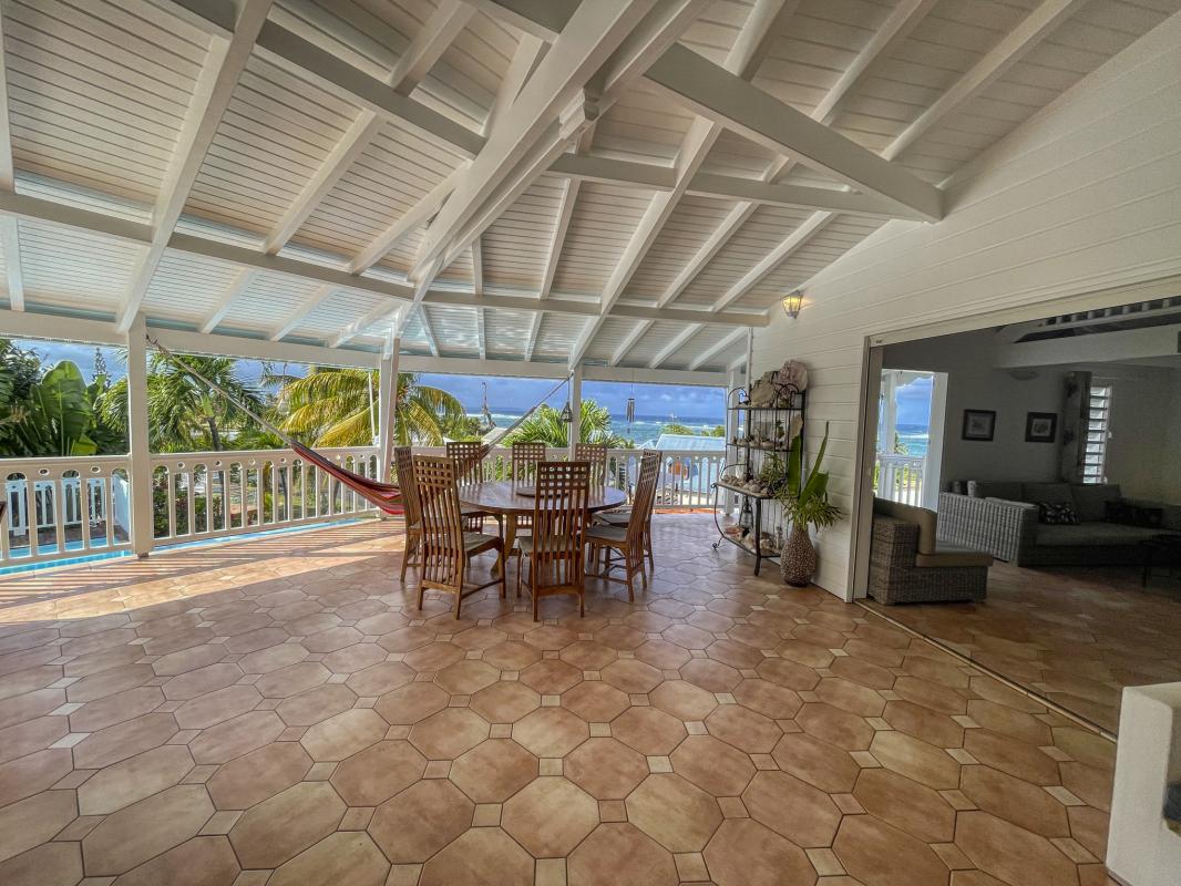 A louer villa vue mer le moule Guadeloupe-Terrasse