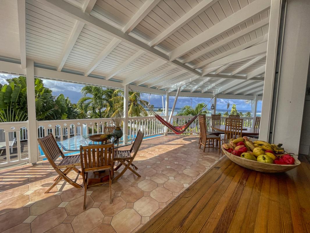 A louer villa vue mer le moule Guadeloupe-Terrasse