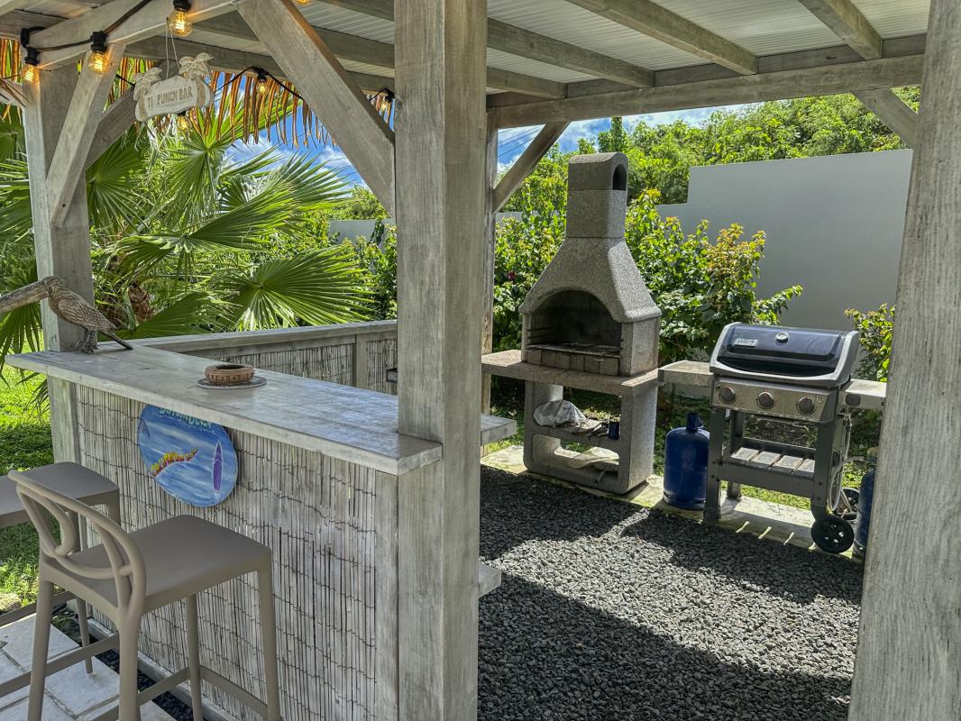 Location villa piscine Le Moule Guadeloupe_cuisine exterieure