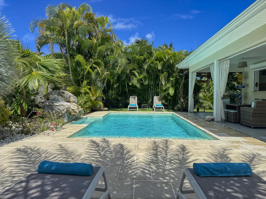 Location villa piscine Le Moule Guadeloupe_piscine