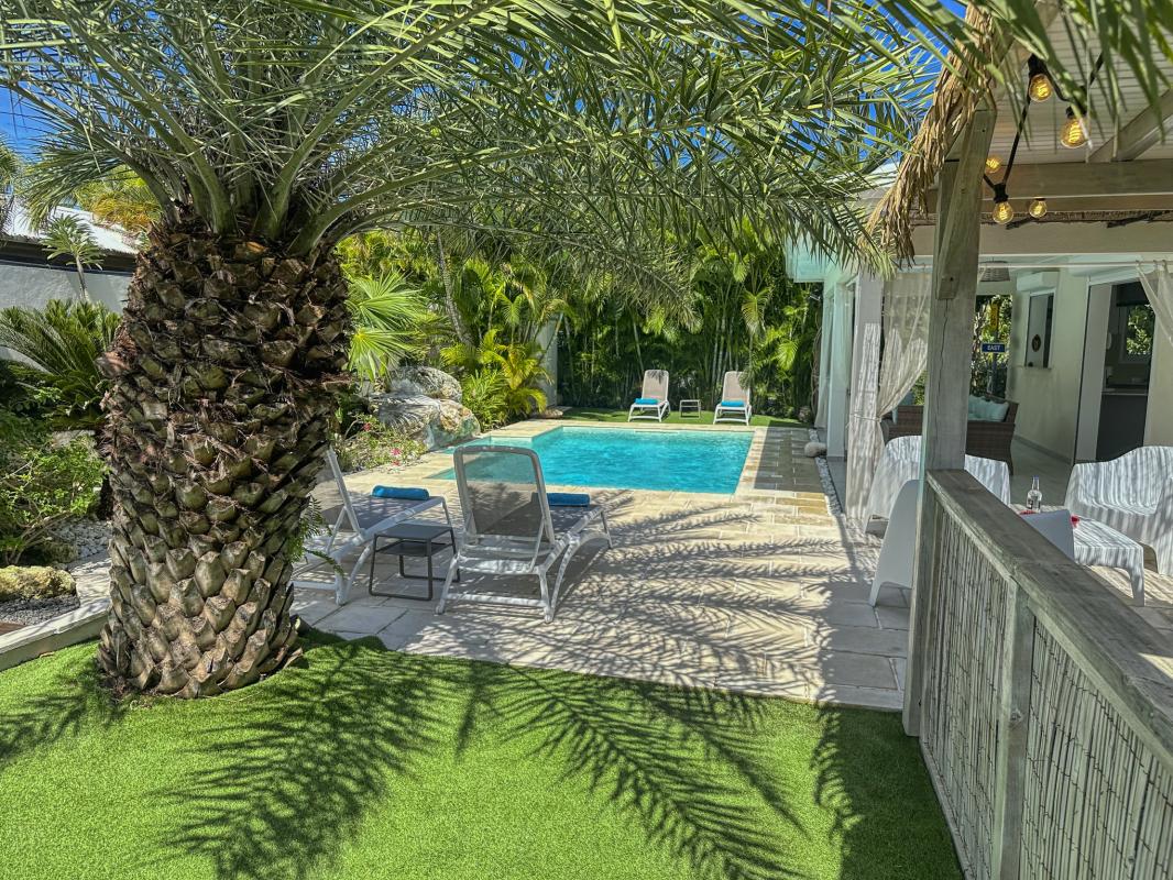 Location villa piscine Le Moule Guadeloupe_piscine