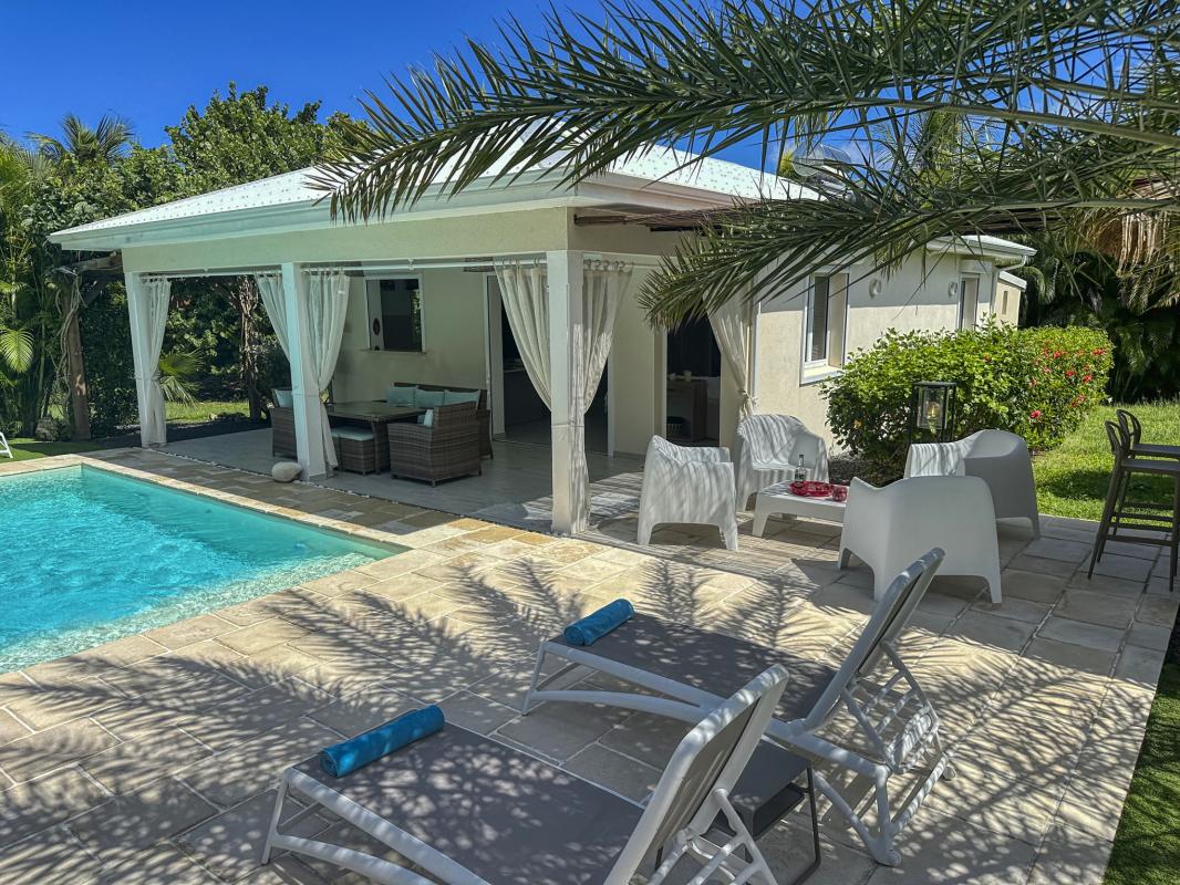 Location villa piscine Le Moule Guadeloupe_terrasse