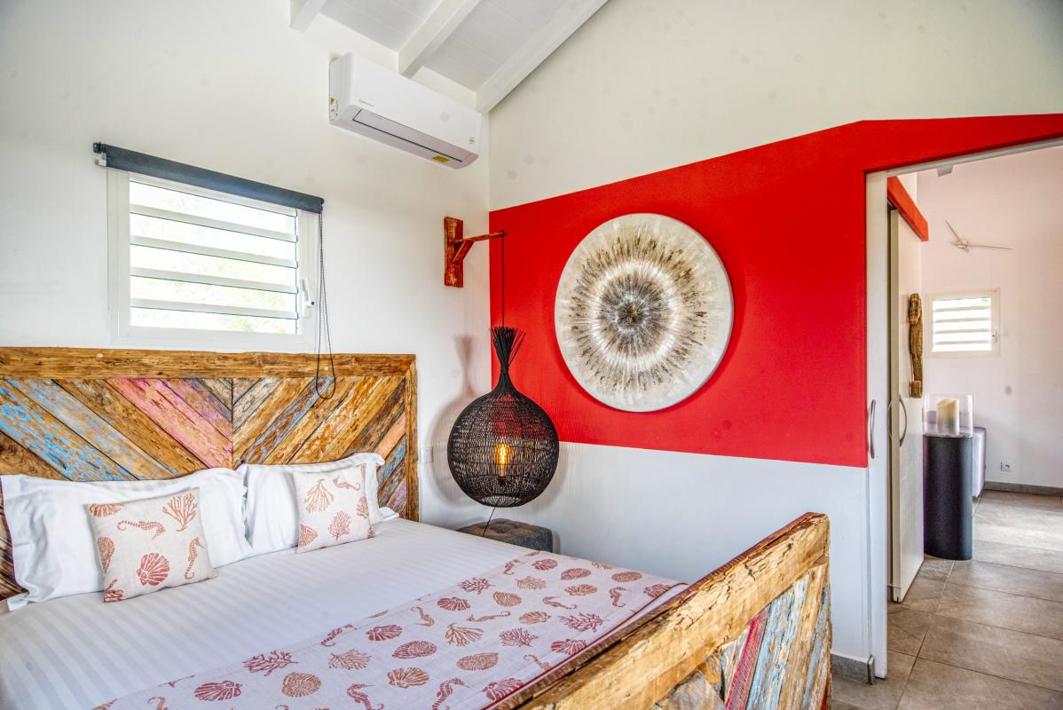 Location villa piscine accès et vue mer Le Moule Guadeloupe_chambre