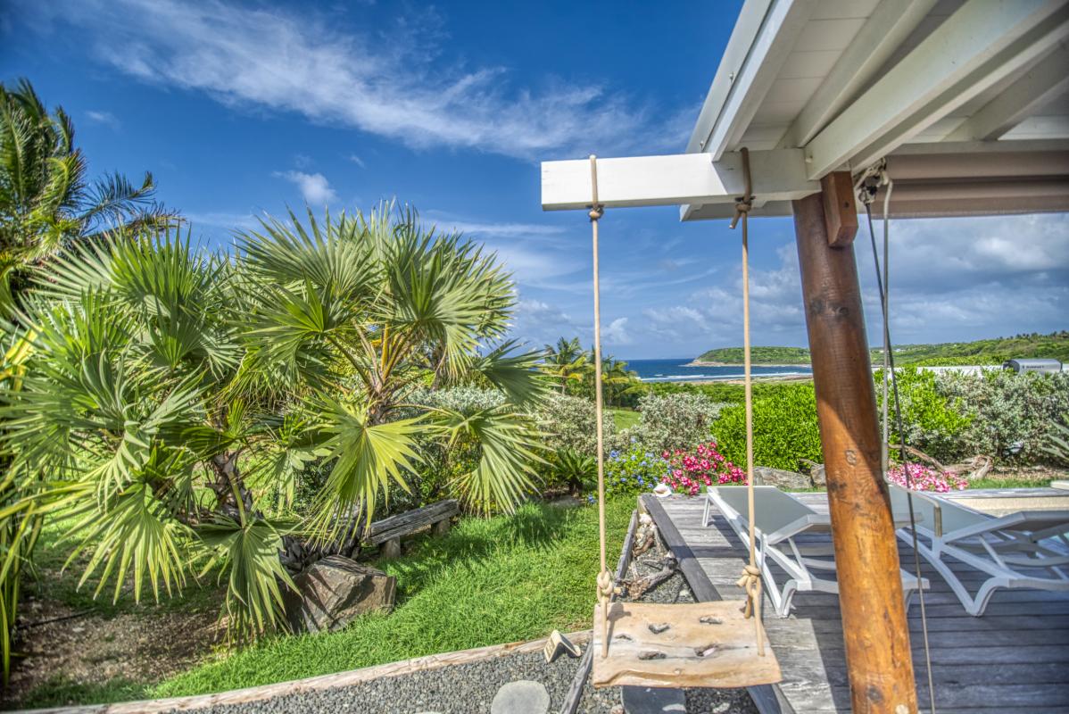 Location villa piscine accès et vue mer Le Moule Guadeloupe_terrasse