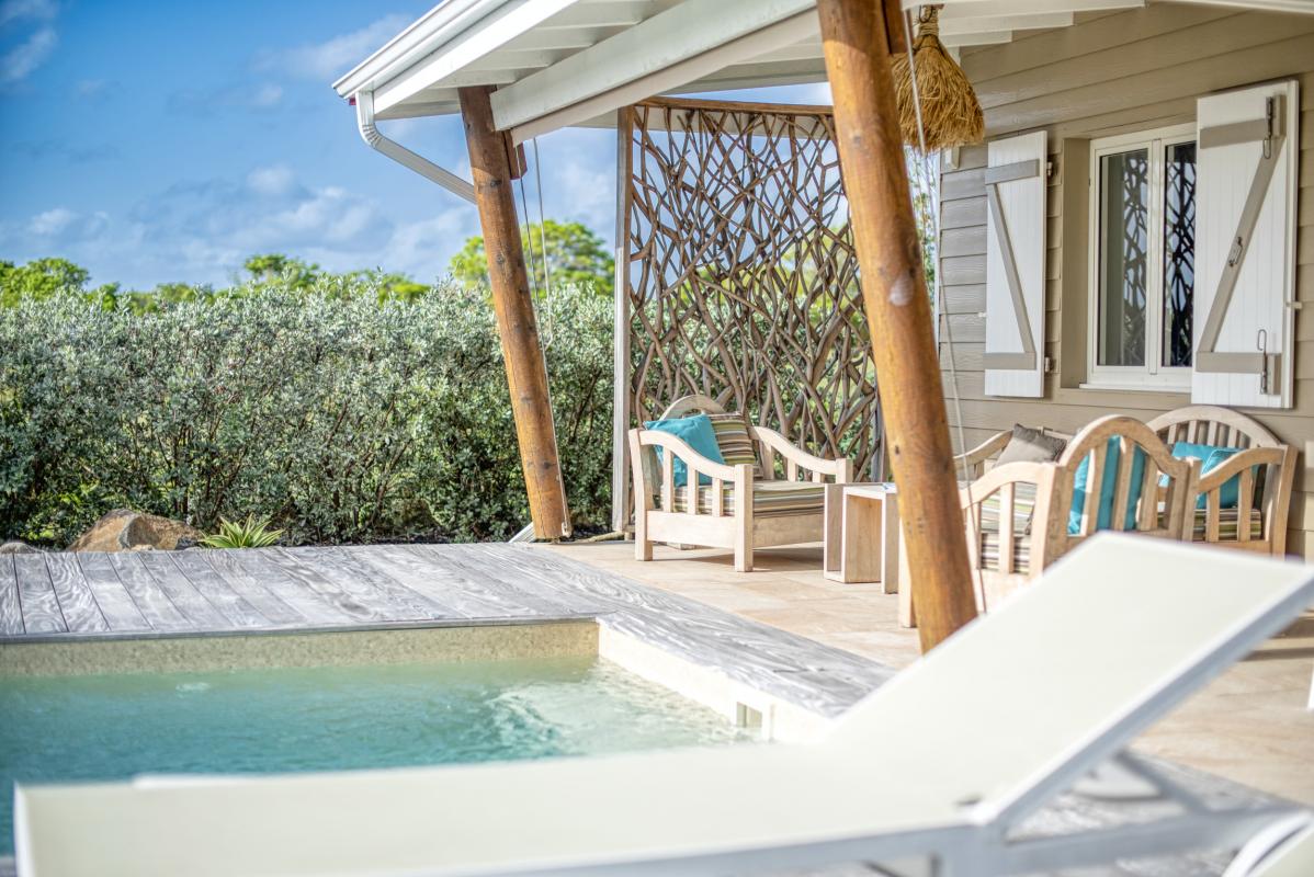 Location villa piscine accès et vue mer Le Moule Guadeloupe_piscine