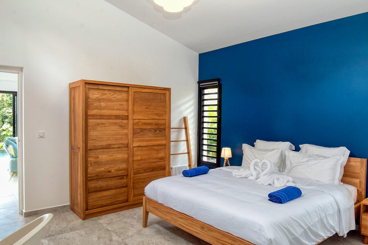 Villa 5 chambres pour 10 personnes avec piscine au coeur de la forêt tropicale de Petit Bourg en Guadeloupe - Villa So Quiet Lounge Resort