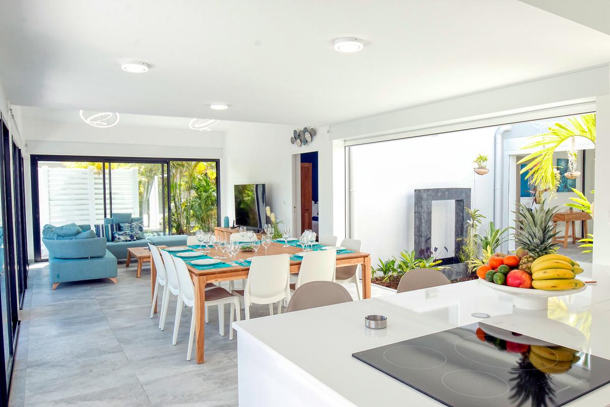 Villa 5 chambres pour 10 personnes avec piscine au coeur de la forêt tropicale de Petit Bourg en Guadeloupe - Villa So Quiet Lounge Resort
