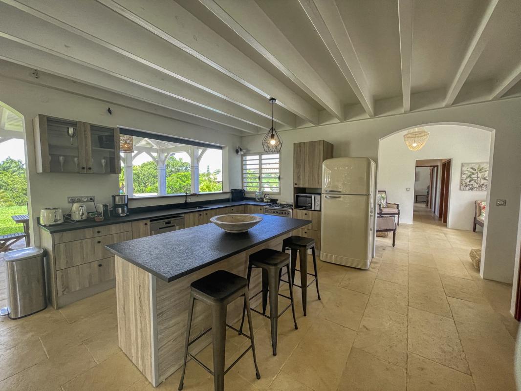 Villa Petit Bourg avec piscine - cuisine