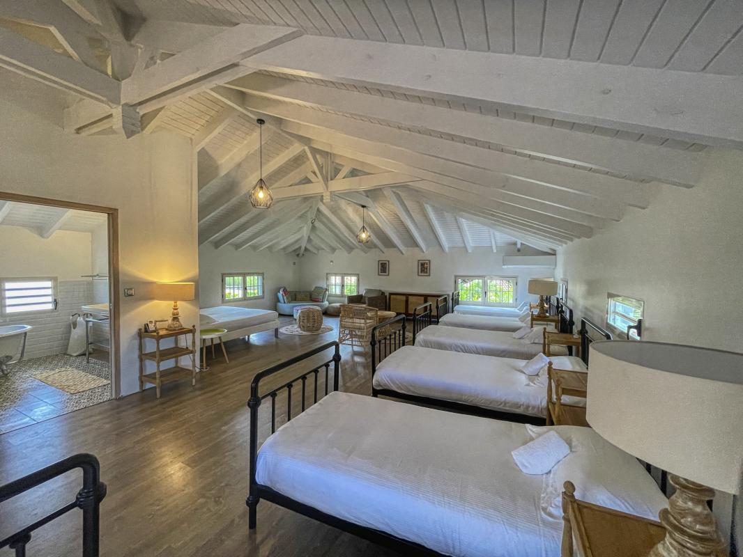 Villa Petit Bourg avec piscine -  dortoir